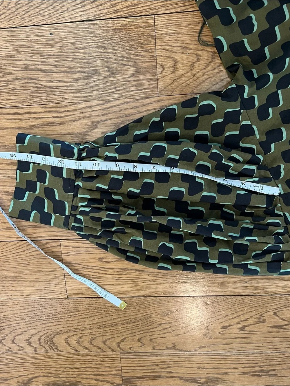 kate spade Olive and Black Geometric Midi Dress with Puff Sleeves